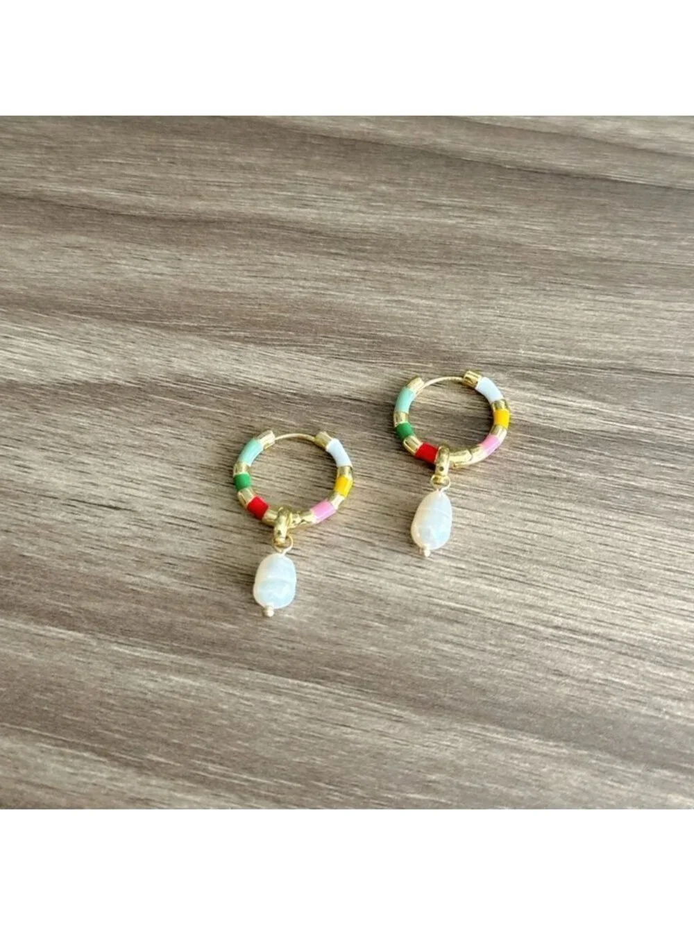 Pearl Hoop Earrings Q906